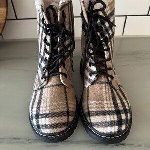 Torrid - Beige Plaid Fuzzy Combat Boots - Size 8W